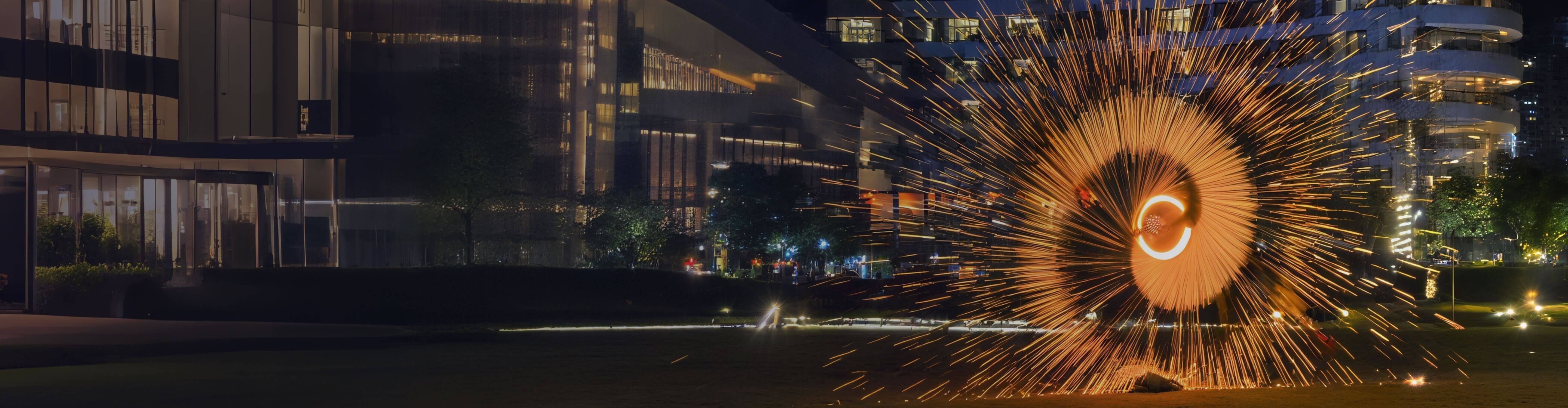 现代化工厂夜景